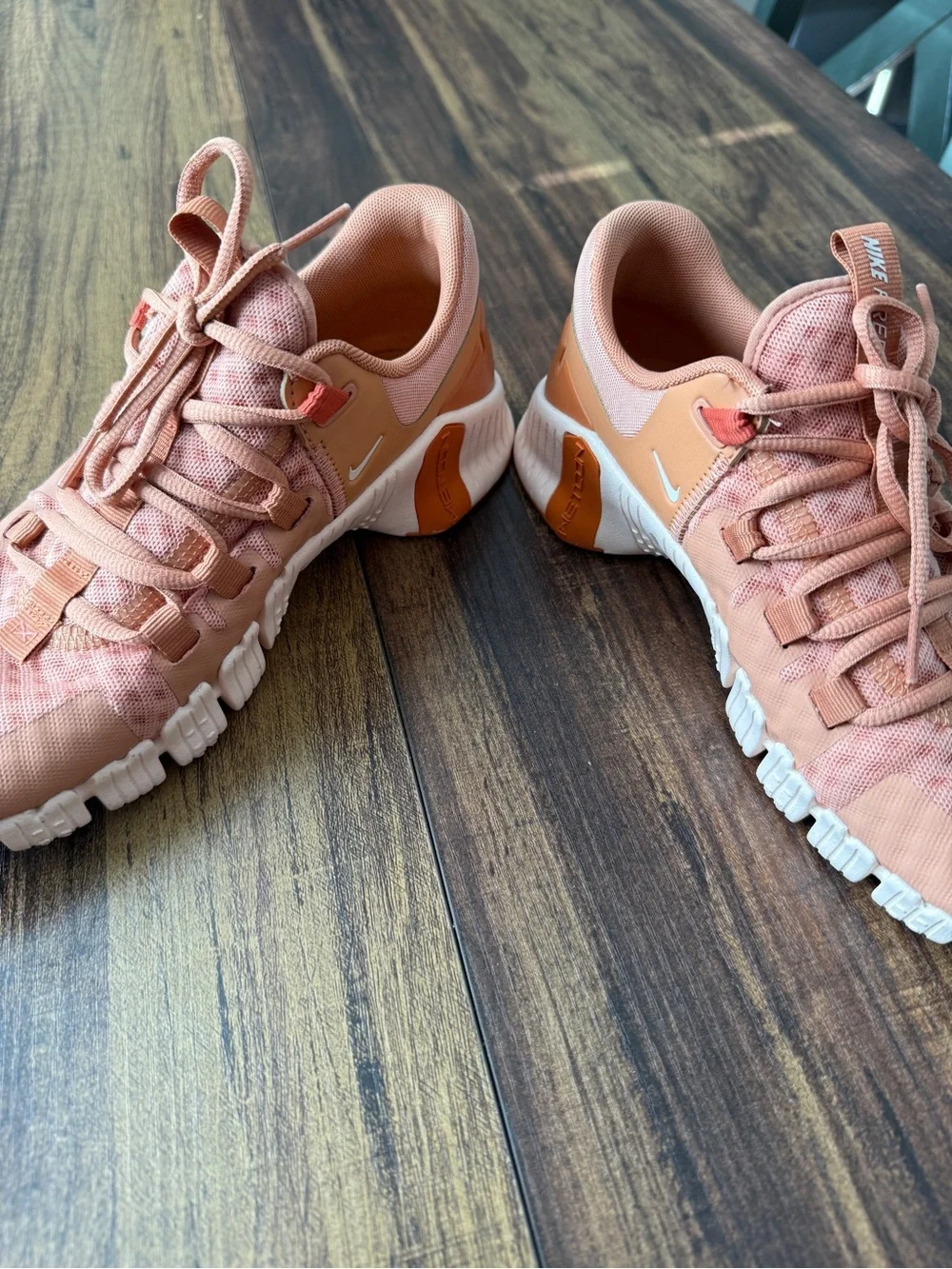Nike Metcon Free Coral/Pink Training Sneakers